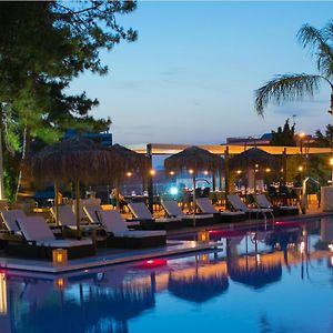 Bamboo Suites Hotel